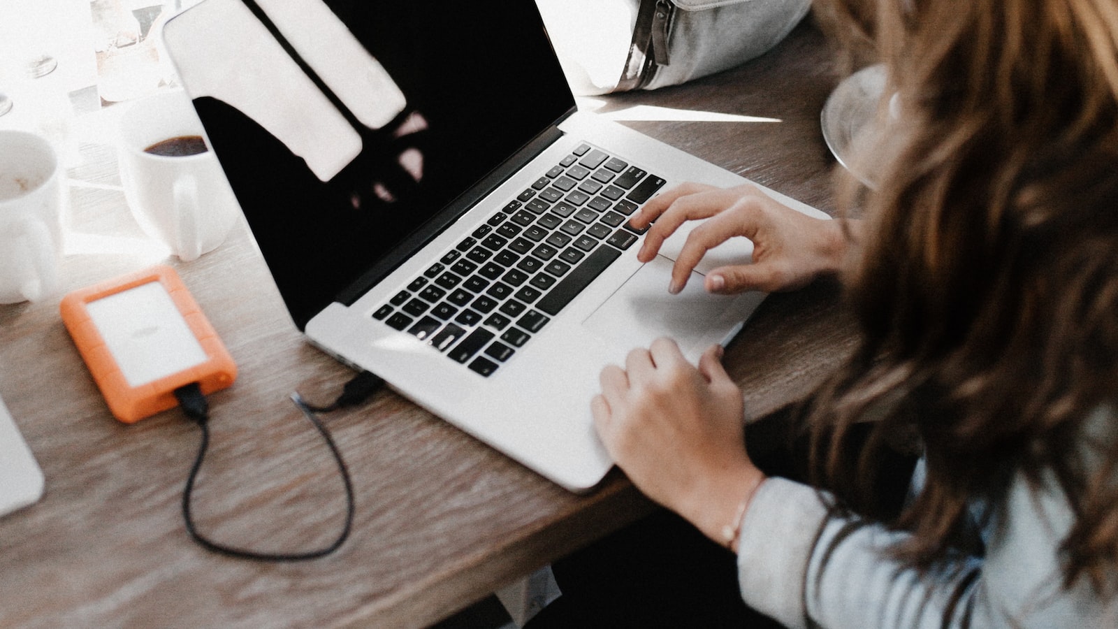Membaca Jejak‍ Digital Anda: Mengenal ⁣Pentingnya Privasi Online